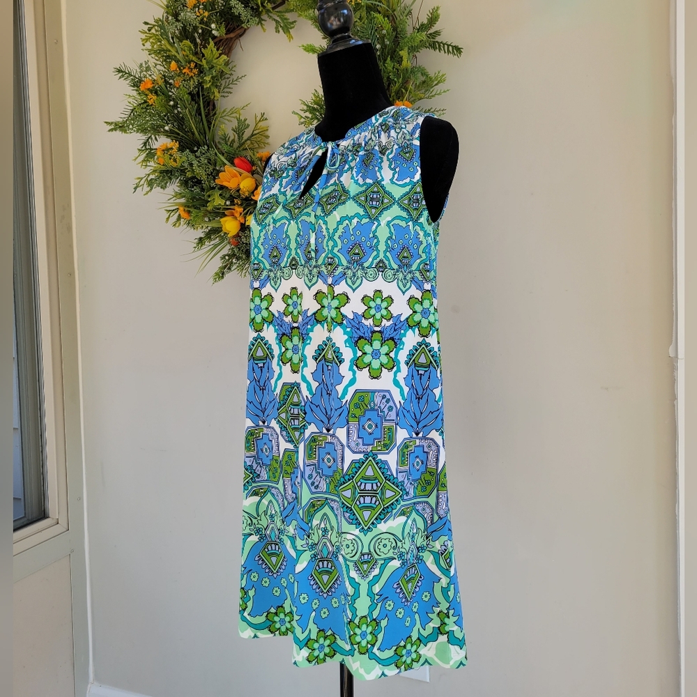 London Times Floral Keyhole Sleeveless Pullover Dress